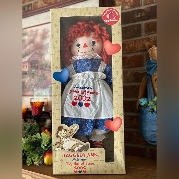 Raggedy Ann National Toy Hall of Fame 2002
Johnny Gruelle Applause doll 18" - Picture 2 of 5